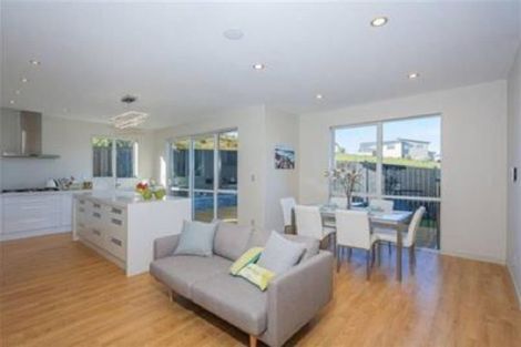 Photo of property in 5 Carex Way, Long Bay, Auckland, 0630