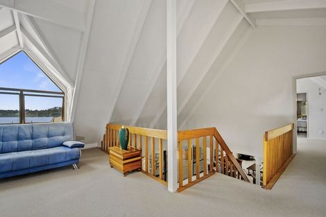 Photo of property in 68 The Terrace, Herald Island, Auckland, 0618