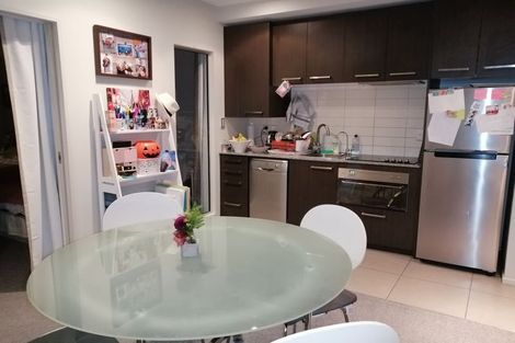 Photo of property in Shoal Haven Apartments, 203c/130 Anzac Street, Takapuna, Auckland, 0622