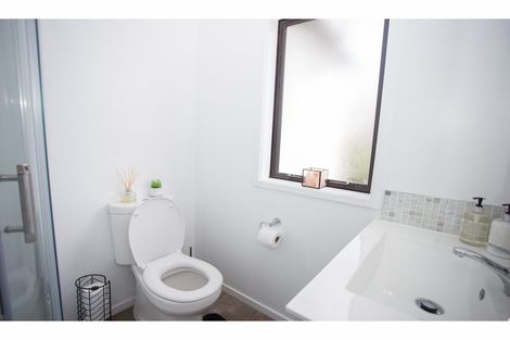 Photo of property in 73 Hargood Street, Woolston, Christchurch, 8062