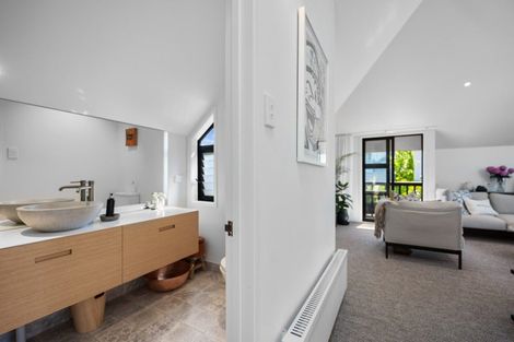 Photo of property in 21 Hauraki Road, Hauraki, Auckland, 0622