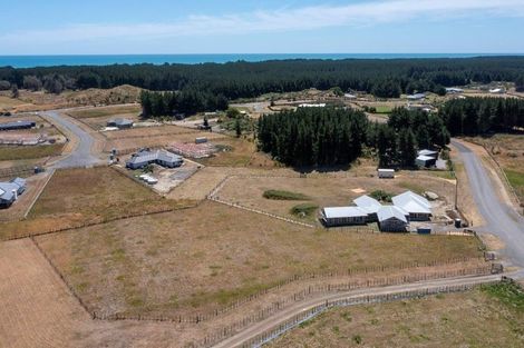 Photo of property in 16 Mowhia Grove, Waitarere, Levin, 5510