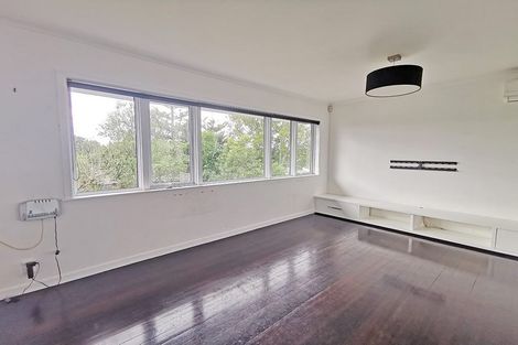 Photo of property in 1/1 Anne Road, Hillcrest, Auckland, 0627