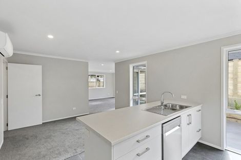 Photo of property in 8 Martingale Drive, Whitby, Porirua, 5024