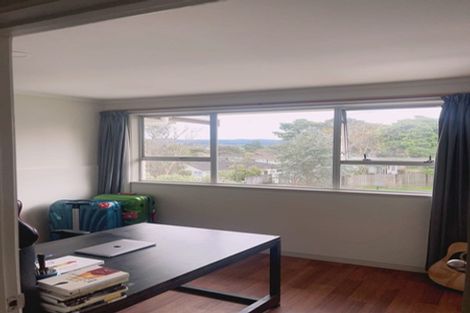 Photo of property in 3 Shale Avenue, Massey, Auckland, 0614