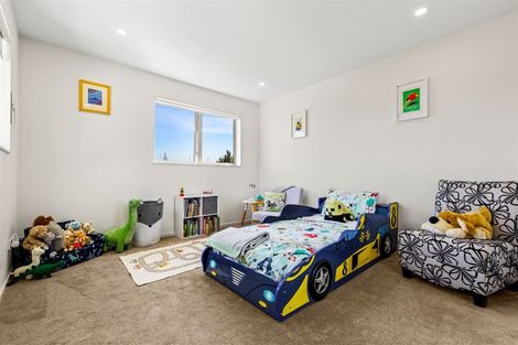 Photo of property in 30c Coniston Avenue, Te Atatu South, Auckland, 0610