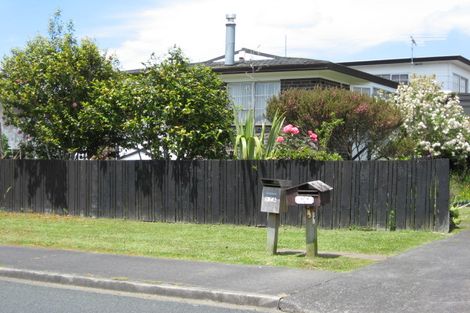 Photo of property in 17a Pinotage Place, Huapai, Kumeu, 0810