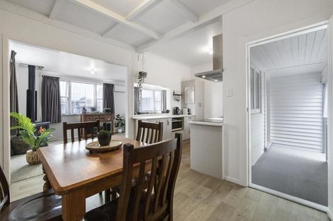 Photo of property in 90 Tirau Street, Putaruru, 3411