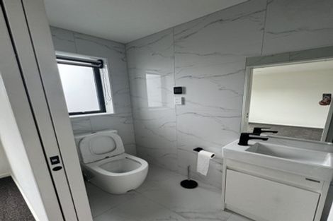 Photo of property in 10/5 Hikurangi Street, Te Atatu Peninsula, Auckland, 0610