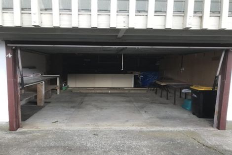 Photo of property in 210f4 Newlands Road, Newlands, Wellington, 6037