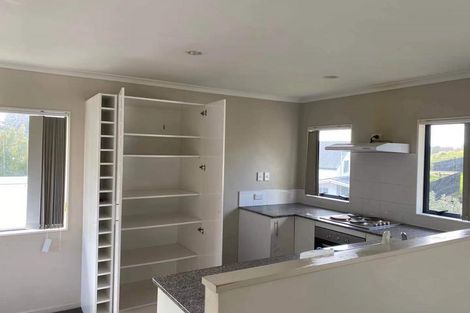 Photo of property in 25 Lilburn Crescent, Massey, Auckland, 0614