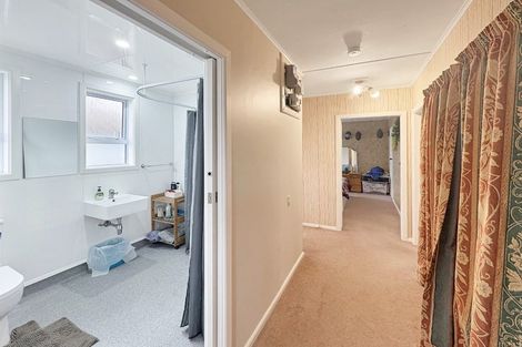 Photo of property in 12 Collett Street, Dannevirke, 4930