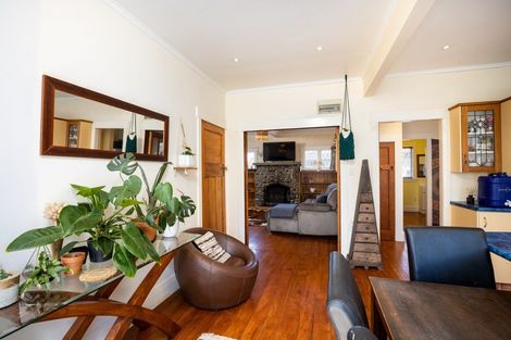 Photo of property in 162 Saint Aubyn Street, New Plymouth, 4310