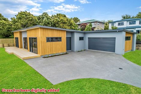 Photo of property in 194 Waitaha Road, Welcome Bay, Tauranga, 3112
