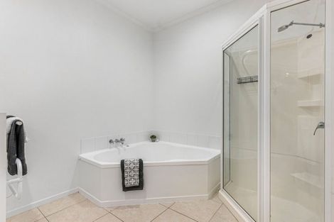 Photo of property in 32 Mandalay Terrace, Khandallah, Wellington, 6035