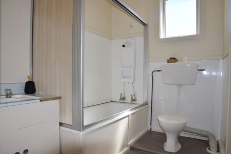 Photo of property in 41 Centre Street, Strathern, Invercargill, 9812