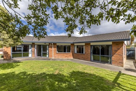 Photo of property in 13 Jeffery Reeve Crescent, Ranui, Auckland, 0612