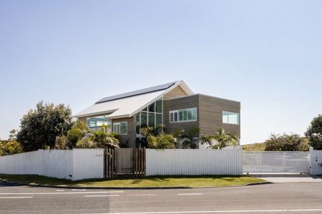 Photo of property in 1343 Papamoa Beach Road, Papamoa Beach, Papamoa, 3118