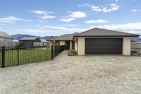 Photo of property in 27 Bell Street, Lake Hawea, Wanaka, 9382
