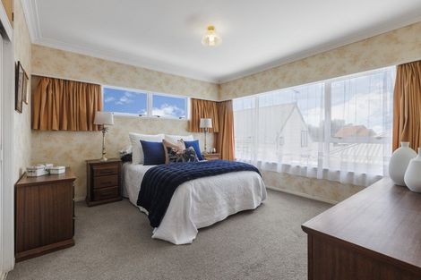 Photo of property in 3/10 Shakespeare Road, Milford, Auckland, 0620