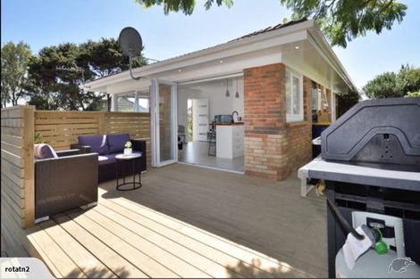 Photo of property in 2/40a Blakeborough Drive, Forrest Hill, Auckland, 0620