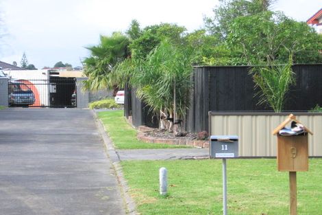 Photo of property in 9 Tabago Place, Half Moon Bay, Auckland, 2012