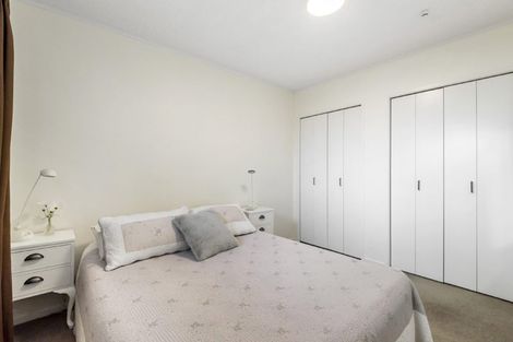 Photo of property in 4/83 Lake Road, Devonport, Auckland, 0622