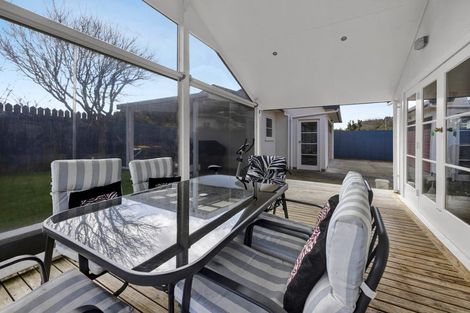 Photo of property in 19 George Street, Hawera, 4610