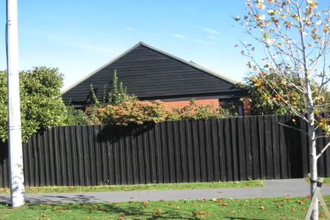 Photo of property in 51 Garreg Road, Bryndwr, Christchurch, 8052