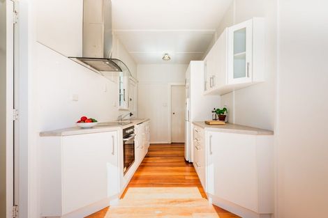 Photo of property in 169 Wellington Road, Paekakariki, 5034