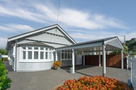 Photo of property in 23 Ferry Street, Seatoun, Wellington, 6022