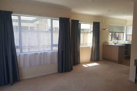 Photo of property in Miramar Villas, 13/6u Brussels Street, Miramar, Wellington, 6022