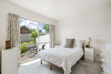 Photo of property in 1/11 Bronzewing Terrace, Unsworth Heights, Auckland, 0632