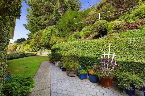 Photo of property in 34 Greyfriars Crescent, Tawa, Wellington, 5028