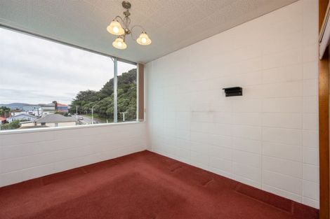 Photo of property in Beresford Apartments, 18/118u Russell Terrace, Berhampore, Wellington, 6023