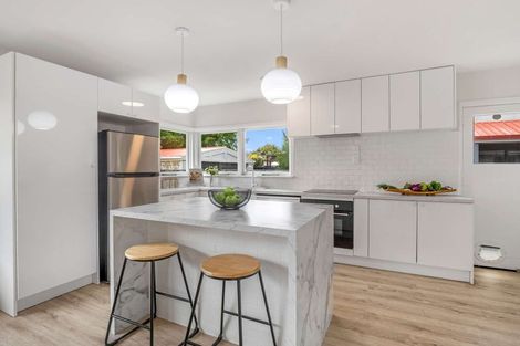 Photo of property in 94 Avondale Road, Avondale, Christchurch, 8061