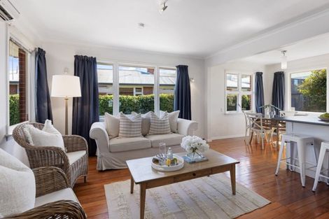 Photo of property in 33 Arthur Street, Upper Riccarton, Christchurch, 8041