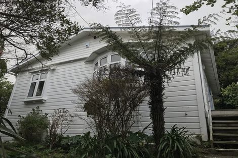 Photo of property in 49 Clyde Street, Island Bay, Wellington, 6023