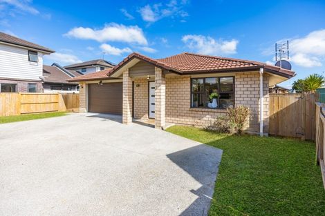Photo of property in 16 Lili Road, Tuakau, 2121