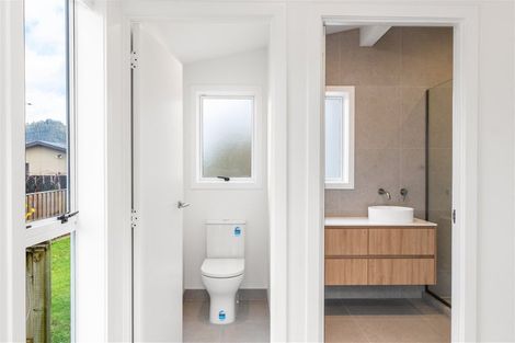 Photo of property in 2 Tokoroa Road, Tairua, 3508