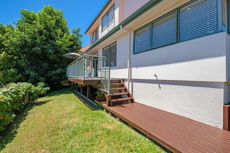 Photo of property in 32 Parkwood Crescent, Gulf Harbour, Whangaparaoa, 0930
