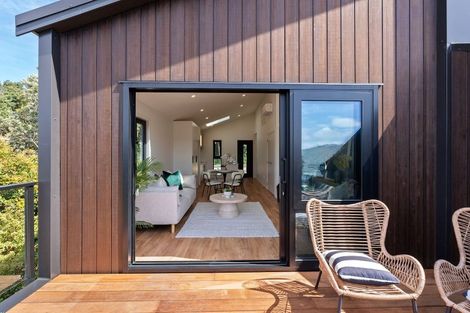 Photo of property in 27b Westhaven Drive, Tawa, Wellington, 5028