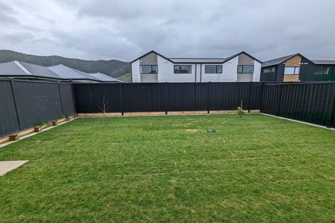 Photo of property in 15 Castletown Street, Wallaceville, Upper Hutt, 5018