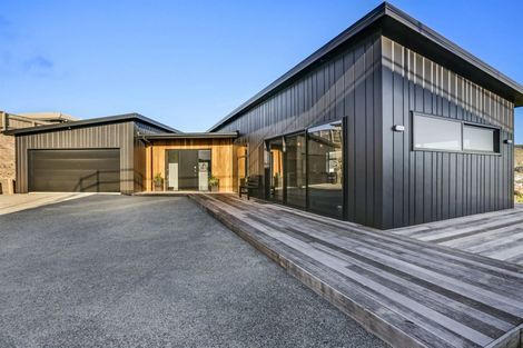 Photo of property in 20 Omaka Place, Aotea, Porirua, 5024