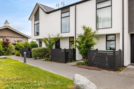Photo of property in 2/8 New Brighton Road, Shirley, Christchurch, 8061