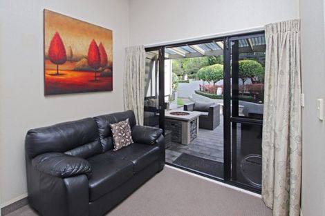 Photo of property in 26 Cumberland Rise, Taradale, Napier, 4112