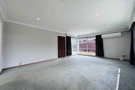 Photo of property in 2/290 Avonhead Road, Avonhead, Christchurch, 8042