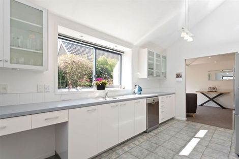 Photo of property in 11 Cricklewood Place, Avonhead, Christchurch, 8042