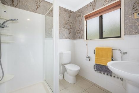 Photo of property in 96 Navigation Drive, Whitby, Porirua, 5024