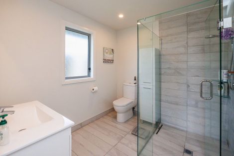 Photo of property in 6 Atlantic Drive, Fitzherbert, Palmerston North, 4410